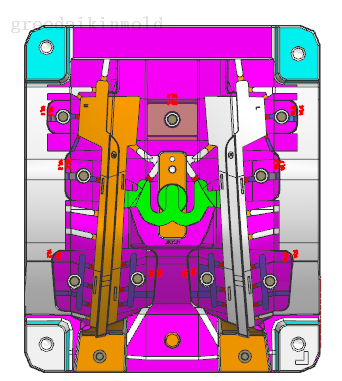 vstřikovací forma na čočky do auta
