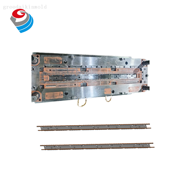 Vstřikovací forma do chladničky