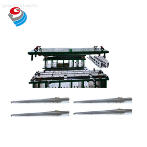 Nástroj pro lisování držáku klimatizace