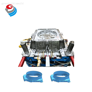 Vstřikovací forma pro zvonové hrdlo 